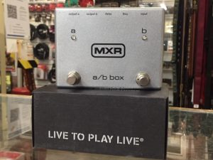 MXR  A/B Box